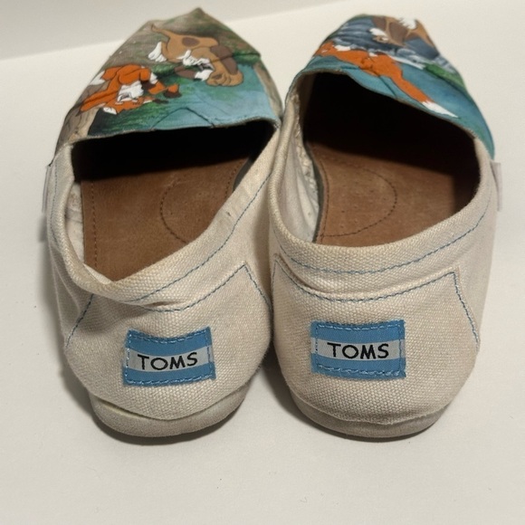 Tom’s Custom Painted Fox and the Hound Shoes - Picture 6 of 7